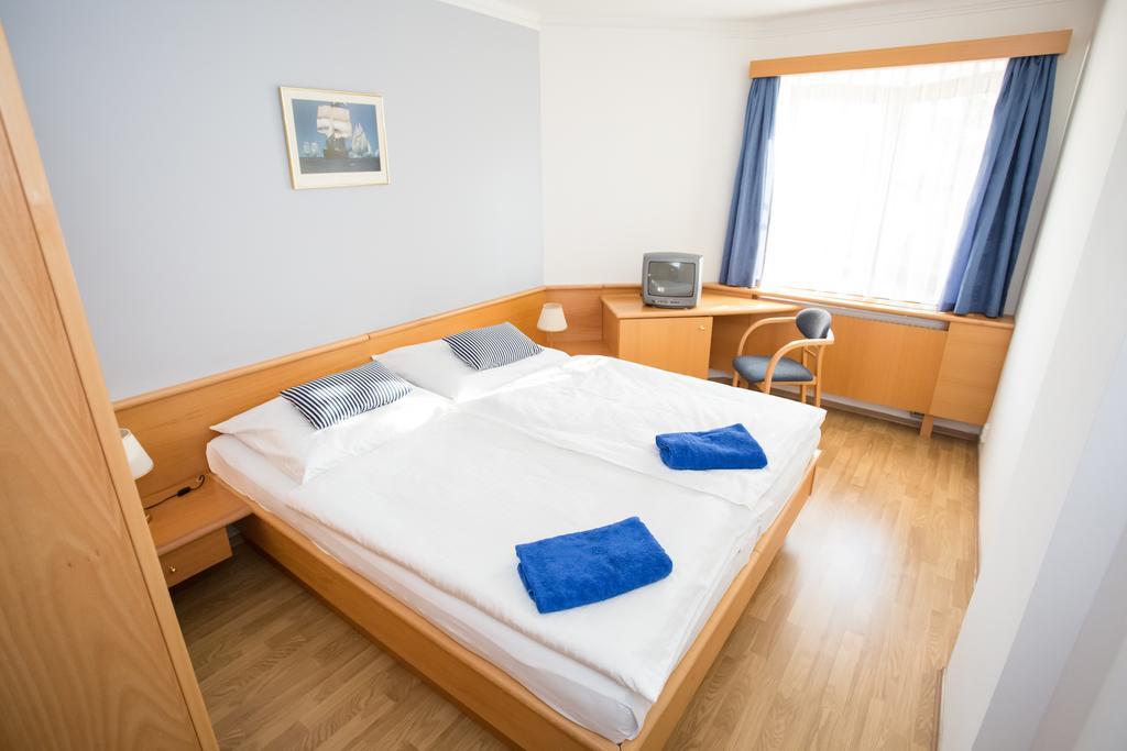 Hotel Laguna Ceske Budejovice Phòng bức ảnh