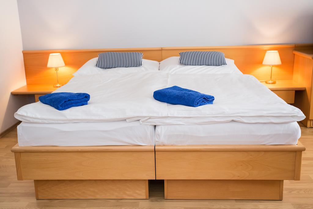 Hotel Laguna Ceske Budejovice Phòng bức ảnh