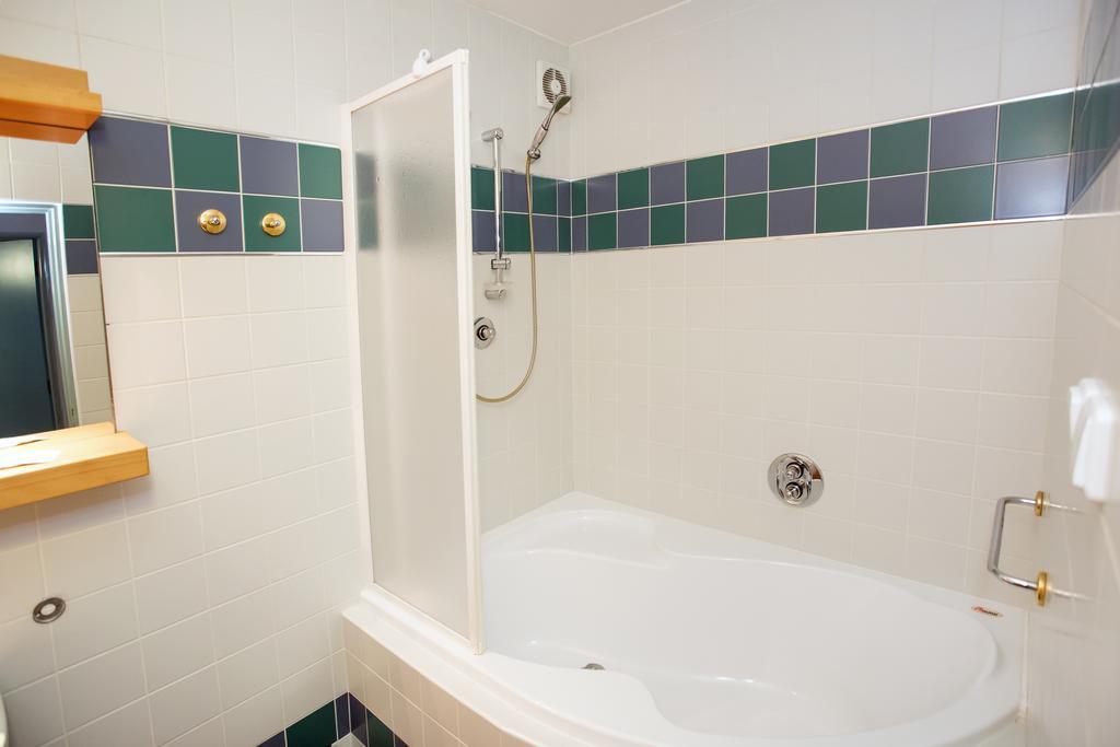 Hotel Laguna Ceske Budejovice Phòng bức ảnh