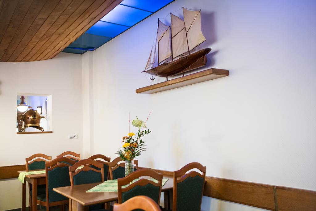 Hotel Laguna Ceske Budejovice Ngoại thất bức ảnh